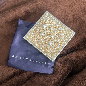 Chantecaille Limited Edition Pearl Compact Moonlit Perle Glow Powder. Tested.